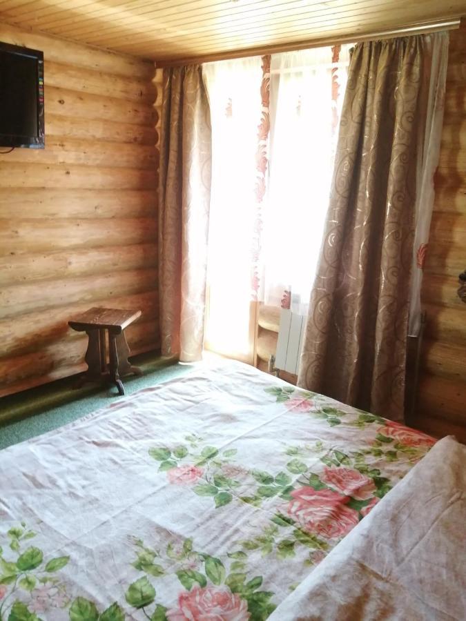 "Лісова Ягода" Yablunytsia Dış mekan fotoğraf