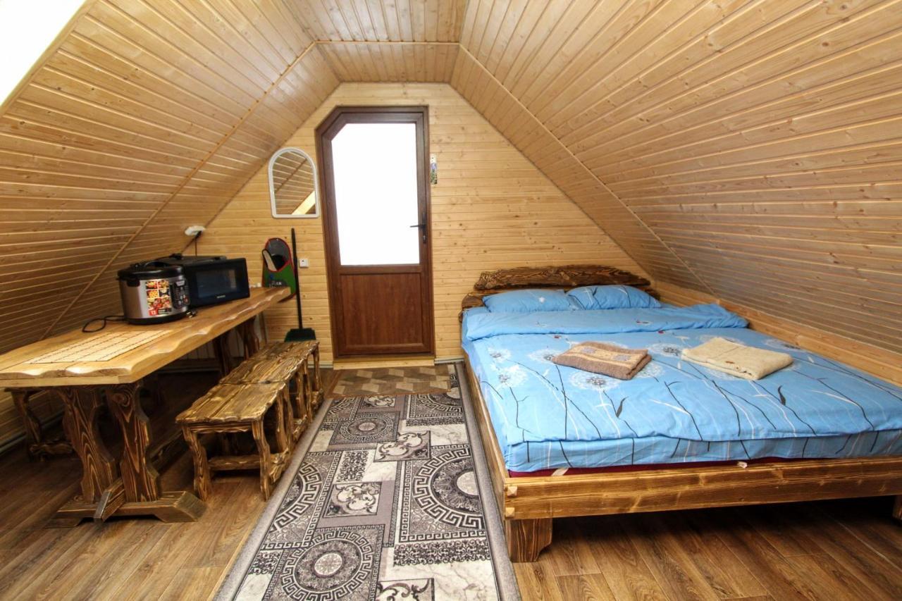 "Лісова Ягода" Yablunytsia Dış mekan fotoğraf